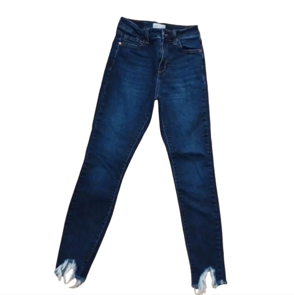 Cello jeans with Shark bite hem Cropped Jrs size 1 - Picture 1 of 6